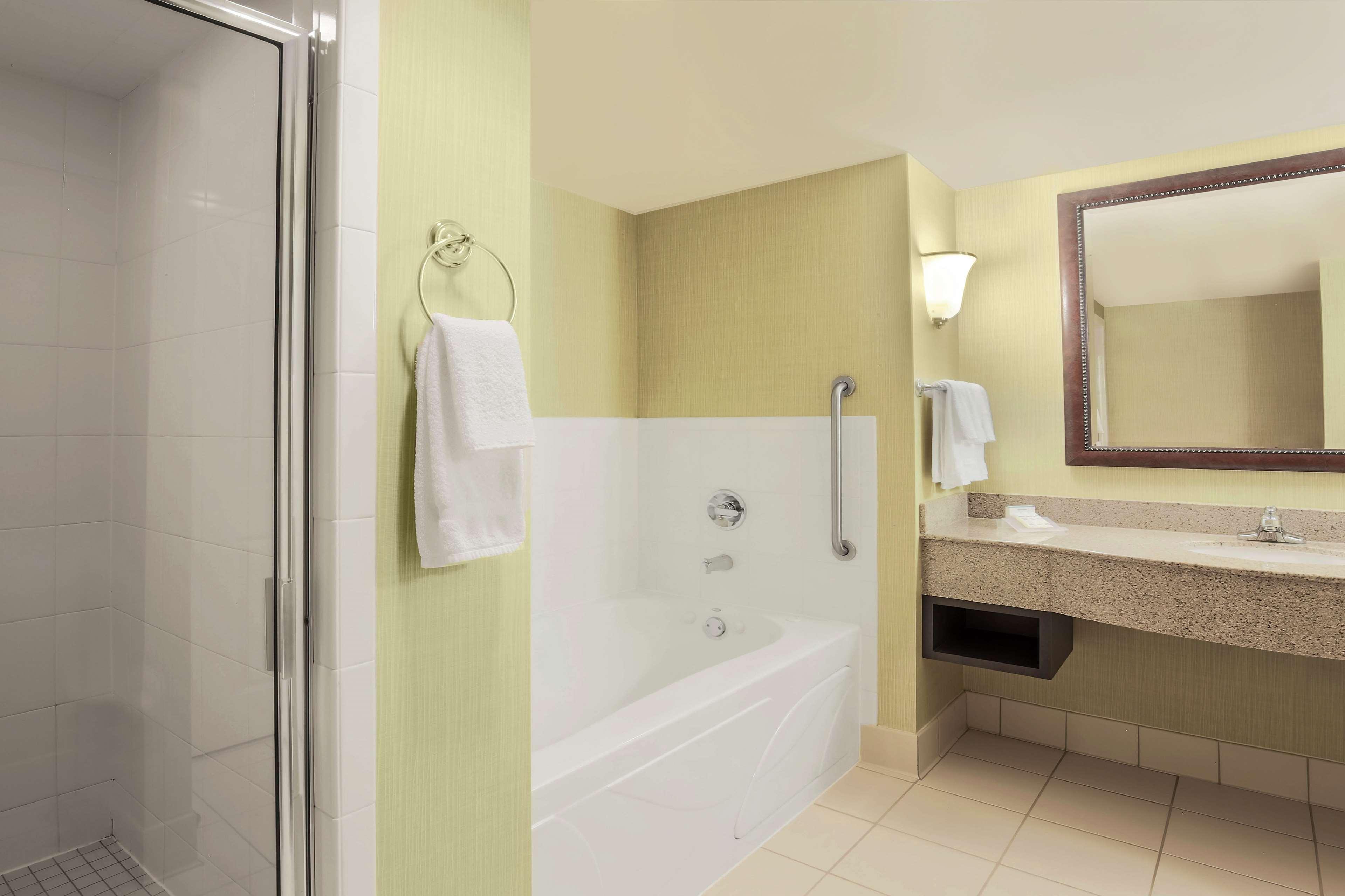 Bedford Park Hilton Garden Inn Chicago/Midway Airport מראה חיצוני תמונה
