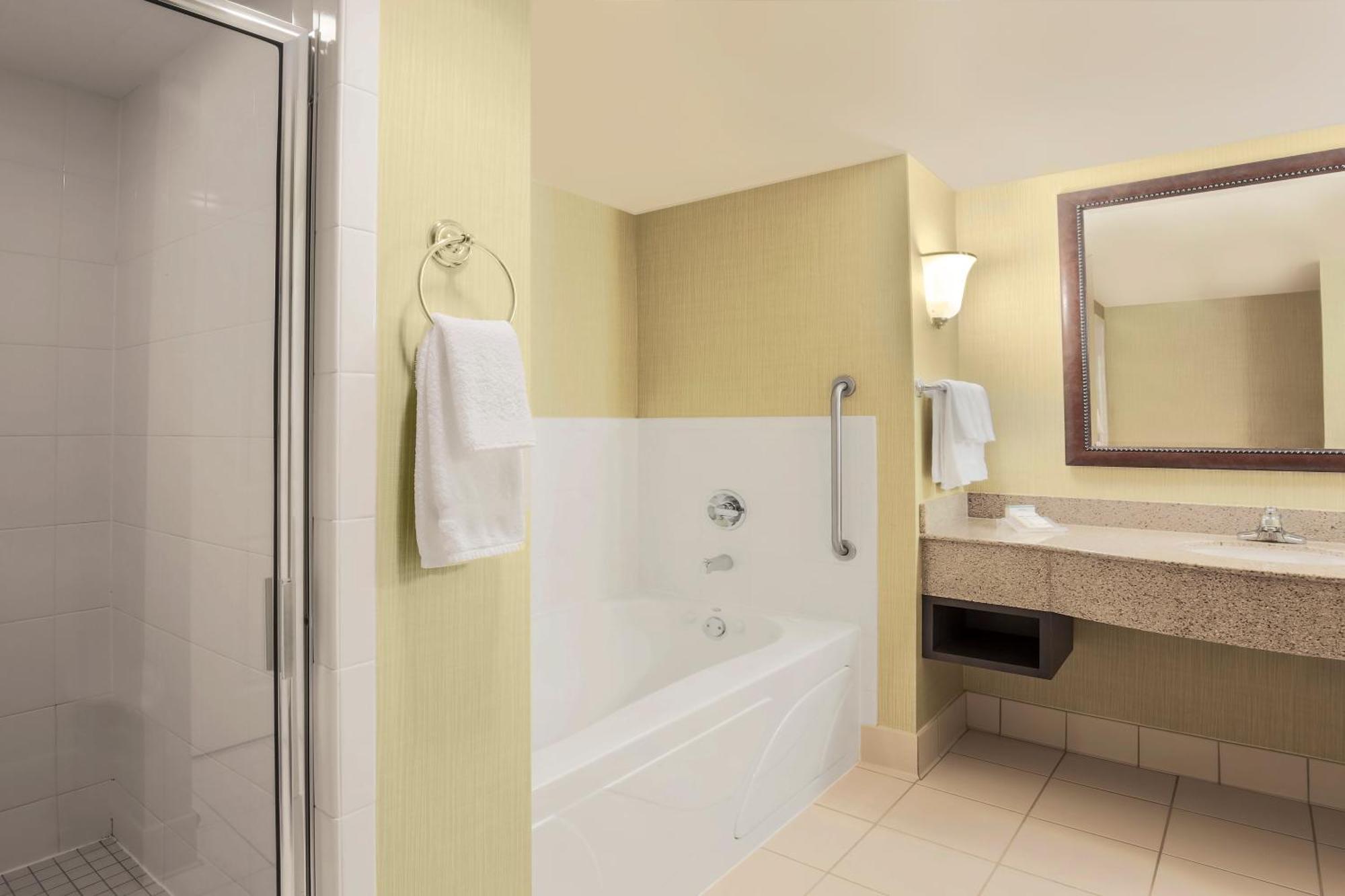 Bedford Park Hilton Garden Inn Chicago/Midway Airport מראה חיצוני תמונה