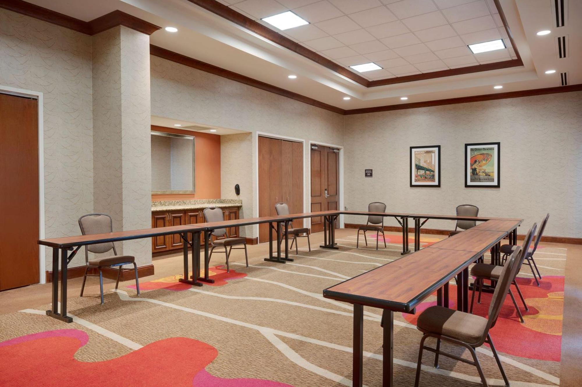Bedford Park Hilton Garden Inn Chicago/Midway Airport מראה חיצוני תמונה