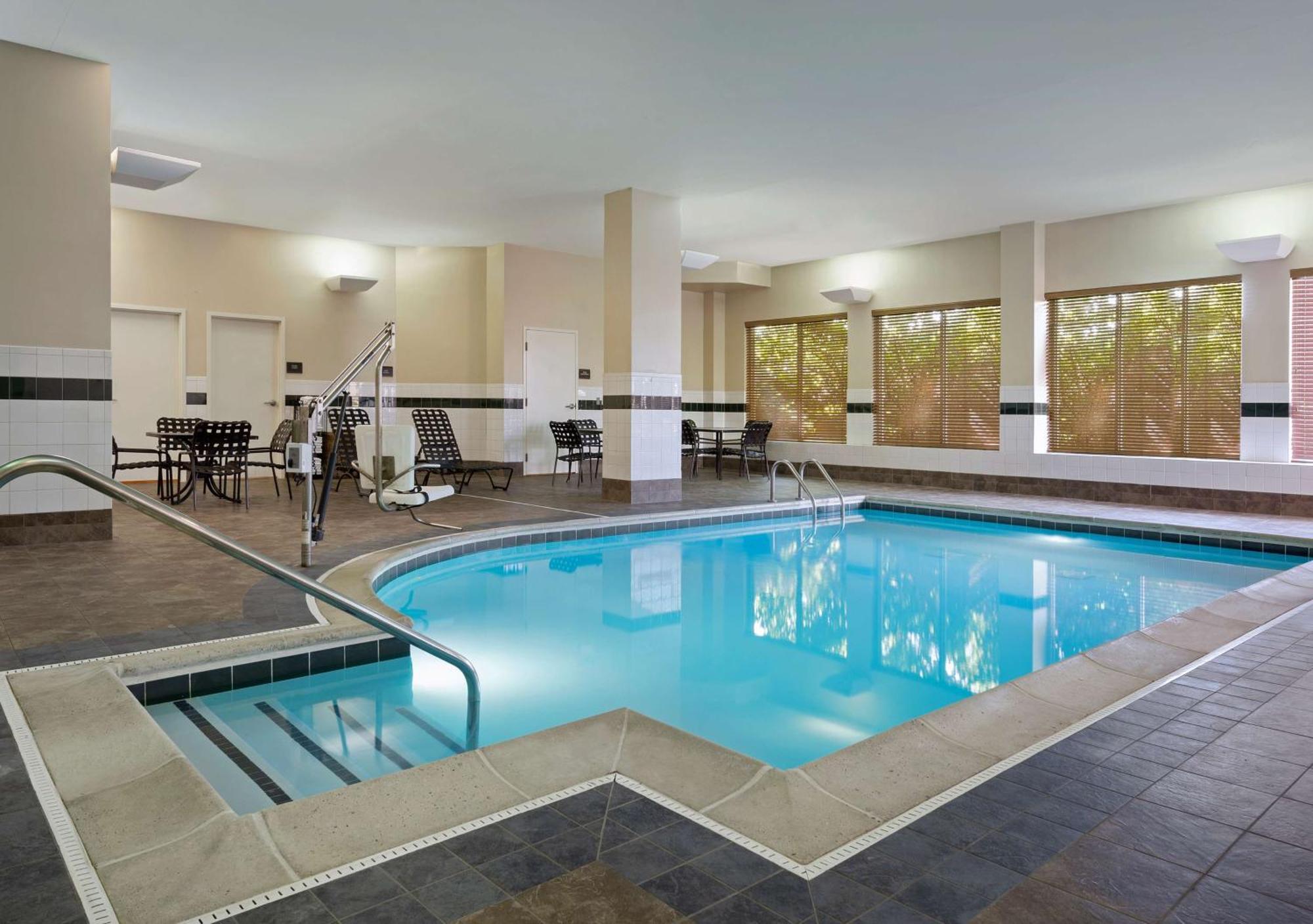 Bedford Park Hilton Garden Inn Chicago/Midway Airport מראה חיצוני תמונה